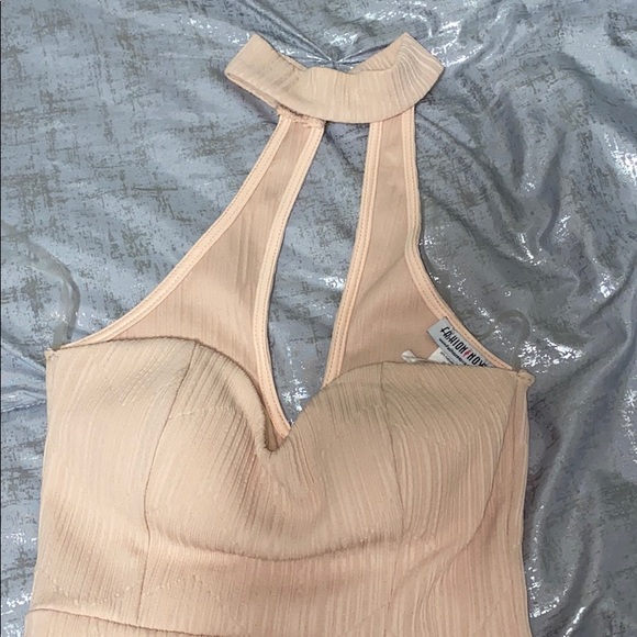 Nude dress - Picture 2 of 3